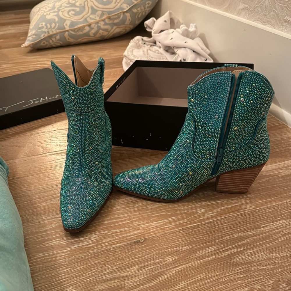 Betsy Johnson turquoise sequin ankle boots